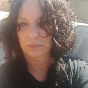 Meet your Posher, Pam